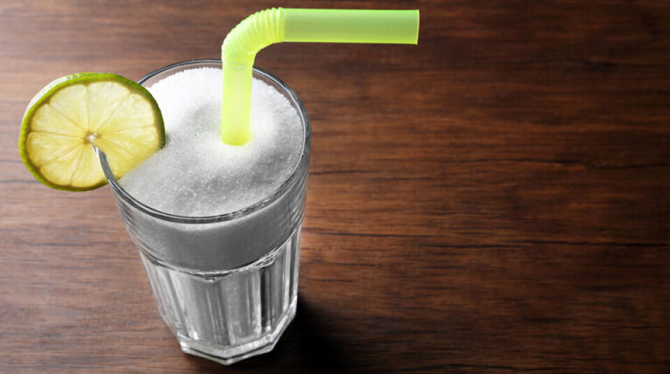 SUKKERKUTT: Søtede drikker er blant kategoriene der sukkerinnholdet virkelig er redusert de siste årene. (Illustrasjonsfoto: Shutterstock)