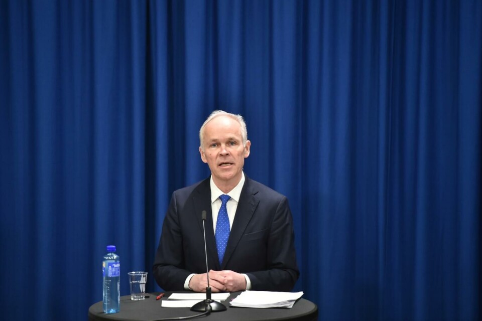 Finansminister Jan Tore Sanner (H) presenterer nye omfattende tiltak for å hjelpe norsk næringsliv og norske bedrifter. Foto: Fredrik Varfjell, NTB scanpix