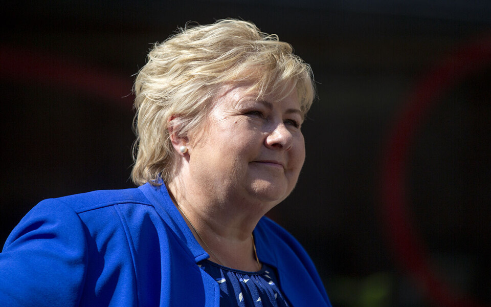 Statsminister Erna Solberg (H) mener vi må bli smartere når vi bruker plast. Tirsdag presenterte regjeringen sin nye plaststrategi.