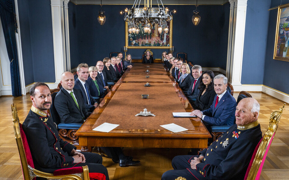 Foto Regjeringen Støre møter kongen og kronprinsen i sitt første statsråd på Slottet torsdag. Foto: Håkon Mosvold Larsen / NTB