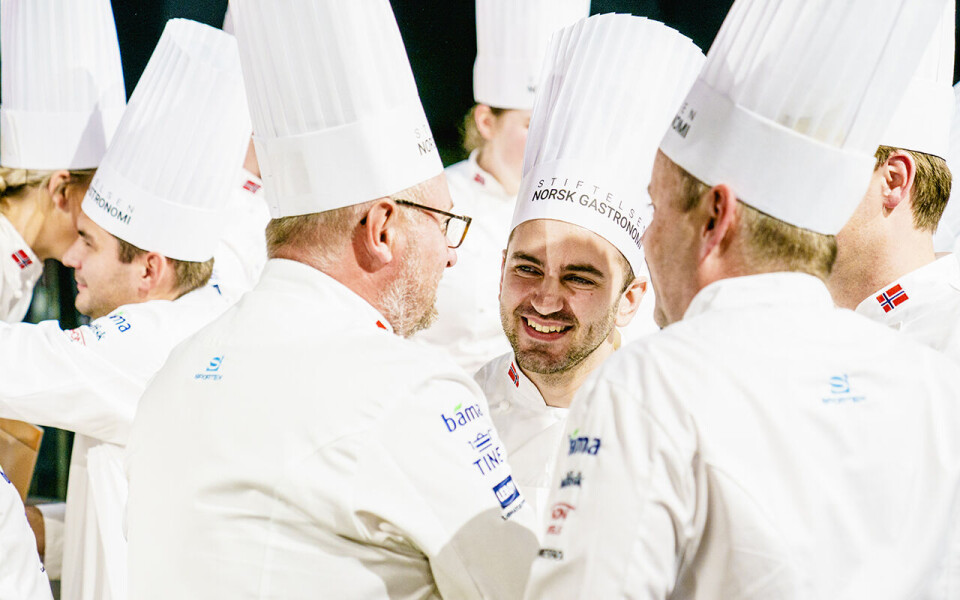 Foto Filip August Bendi fra Sandnes tok bronsemedalje under årets europamesterskap i kokkekunst, Bocuse d'Or Europe, torsdag. Bildet er fra oktober, da Bendi ble kåret til årets kokk 2021. Foto: Stian Lysberg Solum | NTB
