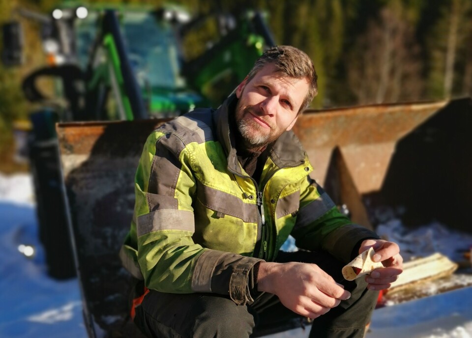 Langeland har en mastergrad i organisasjonspsykologi, innovasjon og ledelse, og har mange års erfaring med ledelse fra privat og offentlig sektor. Han og kona driver gård i Hardanger med ammeku, sau og mjølk. Foto: Norsk Bonde- og Småbrukarlag