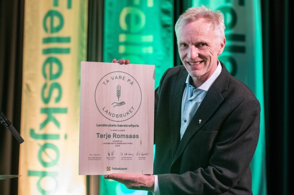 Kornbonde Terje Romsaas fra Sørum ble tildelt nyvinningen Landbrukets bærekraftpris i 2023. Foto: Håvard Simonsen