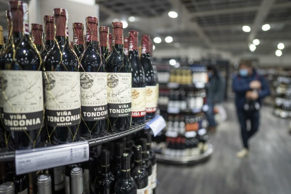Nå kan det komme advarsler på alkoholholdig drikke. Foto: Heiko Junge, NTB