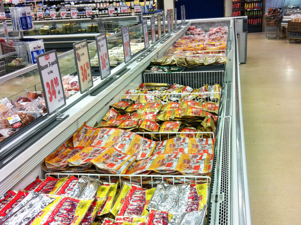 900.000 nordmenn handler i Sverige én gang per måned eller mer. Mange bruker butikkene i Sverige som sine faste butikker, og legger kun suppleringshandelen til sin lokale nærbutikk, viser en fersk undersøkelse fra Nielsen.